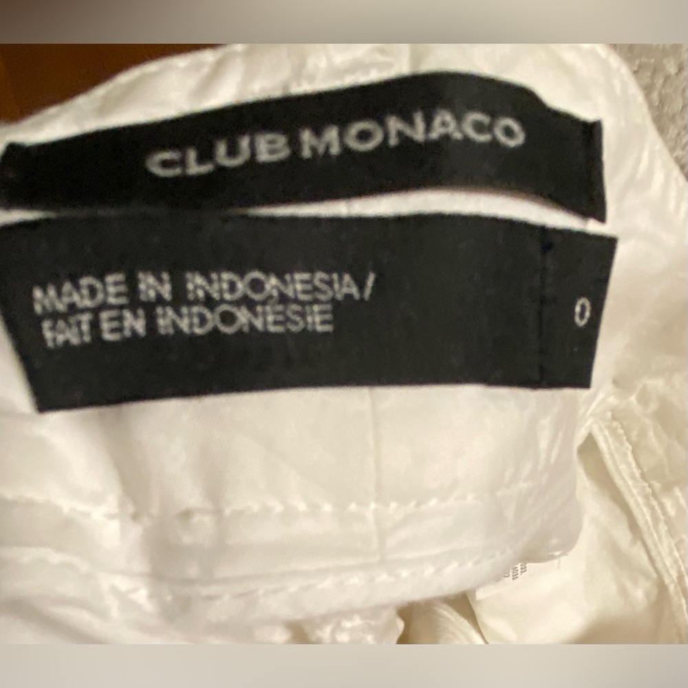 Club Monaco White Capris size 0
